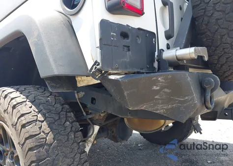 2014 Jeep Wrangler Unlimited Sport from USA, damaged, VIN 1C4BJWDG0EL108138